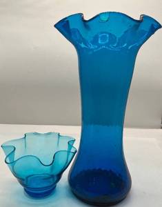 lot 104 image: Mid Century Modern Ruffle Trim Blown Glass Vase and Vintage Blenko Ruffled Bowl