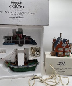 lot 137 image: LOT of 2 Department 56 Porcelain The Heritage Collection New England Series