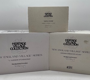 lot 131 image: Department 56 Heritage Village Series 3 PC LOT