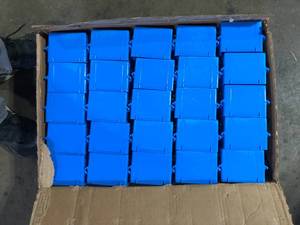lot 45 image: Carlon 1-GAng 18 cu. Blue Electrical PVC New York Electrical Switch and Outlet Box (Case of 100) (B118A) Customer Returns See Pictures