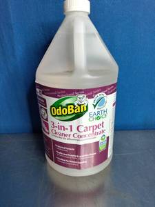 lot 6 image: OdoBan Earth Choice 3-in-1 Carpet Cleaner Concentrate