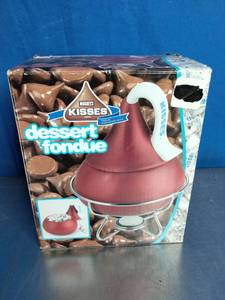 lot 12 image: Hersheys Kisses Dessert Fondue set