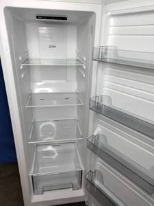 lot 20 image: Commercial Cool CCUG108W 10.8 Cu. Ft. Convertible Upright FreezerRefrigerator, White