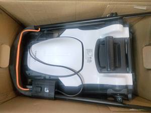 lot 21 image: Litheli 20V Cordless 13-inch Brushless Lawn Mower
