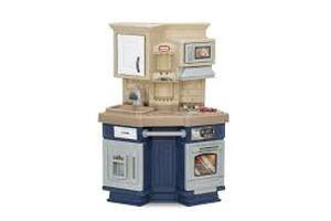 lot 27 image: Little Tikes Super Chef Kitchen.