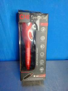 lot 33 image: CHI Spin N Curl Automatic Hair Curler