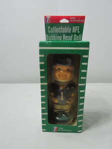 lot 14 image: MN Vikings Bobble Head Vintage