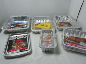 lot 35 image: Foil pans