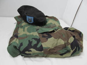 lot 53 image: Army Apparel