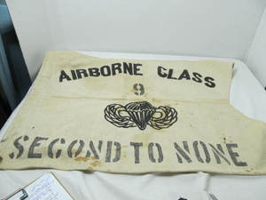 lot 55 image: Army Banner