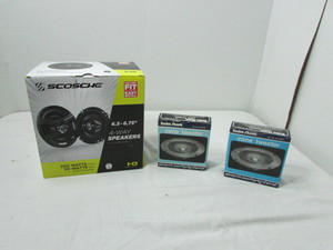 lot 152 image: Car Audio Speakers
