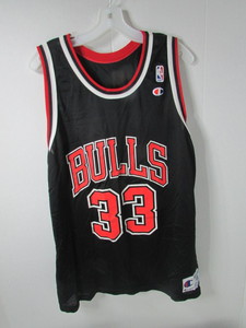 lot 193 image: Vintage Scottie Pippen Chicago Jersey