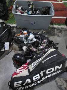 lot 106 image: Huge tote overflowing with a variet...