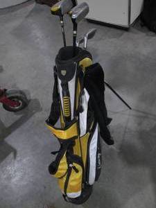 lot 108 image: Walter Hagen Jr golf bag with a var...