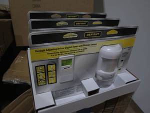 lot 161 image: 5 Cases of Defiant Daylight Adjusti...