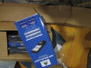 lot 165 image: 4 pack of LED solar lights IP65 120...