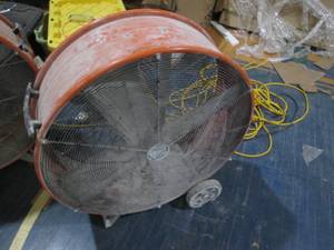 lot 178 image: Large Commercial Electric indoor po...