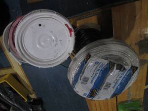 lot 185 image: 250ft indoor NM-B 142 600volt copp...