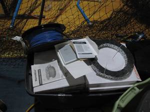 lot 194 image: Tote of assorted Cable Strap, spool...