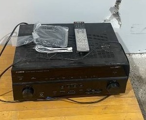 lot 38 image: Yamaha RX-V1700 AV Receiver with Remote and Accessories