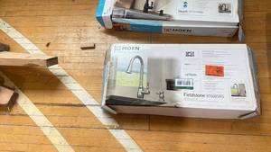 lot 52 image: Moen Fieldstone Spot Resist Stainless Kitchen Faucet Model 87039ESS