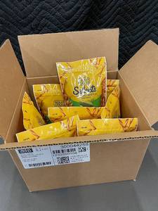 lot 25 image: KS 5 - Rold Gold Selects Dill Pickle Pretzel Twists 8-Pack (4 oz Bags)