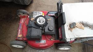 lot 343 image: Toro Push Mower. 5 GTS 2 Cycle Power Drive