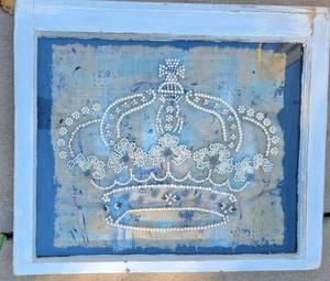 lot 81 image: Primitive Window Frame Pearled Jewel Queens Crown