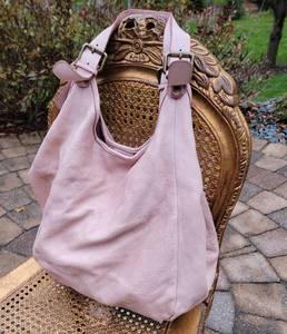 lot 47 image: Bolsa Nova Pink Leather Handbag