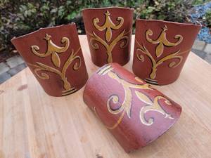 lot 121 image: Vintage Painted Metal Wall Sconce Shades  4