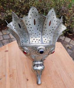 lot 125 image: Vintage Silver Moroccan Jeweled Wall Sconce