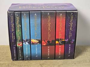lot 200 image: Harry Potter Series Softcover Box Set - J.K. Rowling