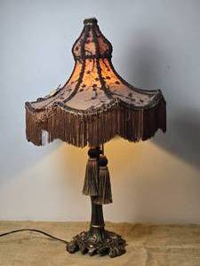 lot 79 image: Vintage Styled Victorian Table Lamp