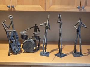 lot 205 image: Fantastic Fine Art Pressed Metal Sculpture Set - Jazz Quintet