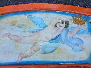lot 14 image: Wagon Gate Salvage Painted Cherub Scene