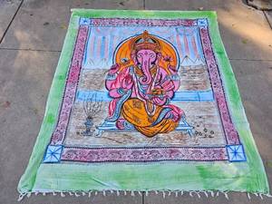 lot 117 image: Ganesha Wall Tapestry