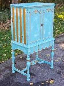 lot 26 image: Turquoise and Gold Gothic Curio Cabinet
