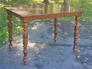 lot 60 image: High Top Contemporary Dining Table