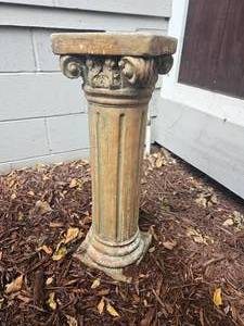 lot 109 image: Classical Column Garden Pedestal