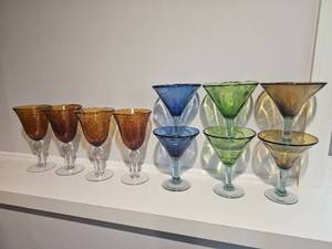 lot 174 image: Art Glass Martini Glasses & Goblets