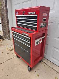 lot 179 image: Classic Craftsman Two-piece Tool Chest