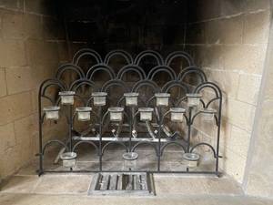 lot 99 image: Scalloped Beaded Black Metal Votive Candle Display