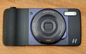 lot 149 image: Hasselblad True Zoom Moto Mod 4116 Camera