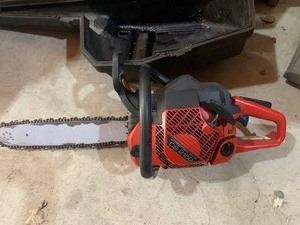 lot 2 image: Chain saw, 2 hand saws