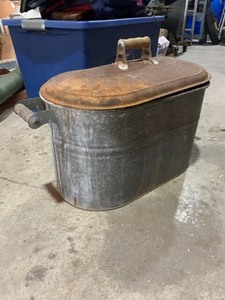 lot 12 image: Oval metal tub, canner, misc