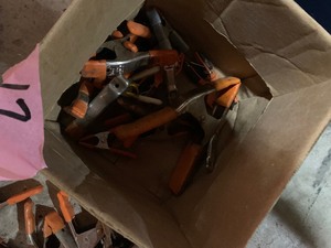 lot 17 image: Clamps, shop lite ,screen