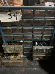 lot 34 image: Washers,screws,nails,lags, misc