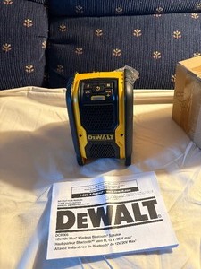 lot 80 image: New DeWalt Radio no Battery