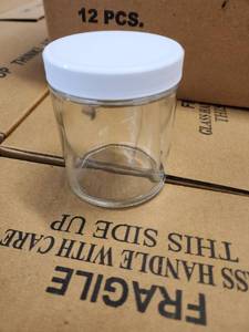 lot 7 image: Pallet of 6oz Clear Jars with Lids
