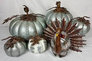 lot 89 image: Silver Harvest Metal Collection